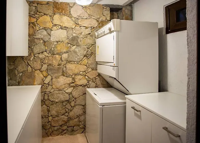 Villa La Roca 8 Min Walking Distance To The