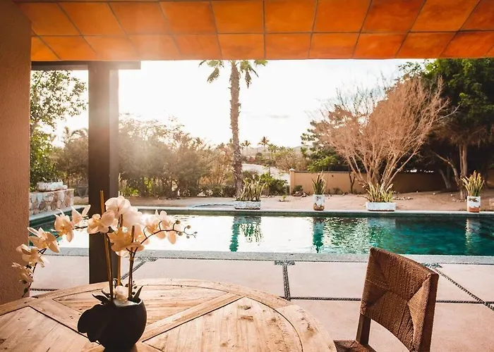 La Roca 8 Min Walking Distance To The *