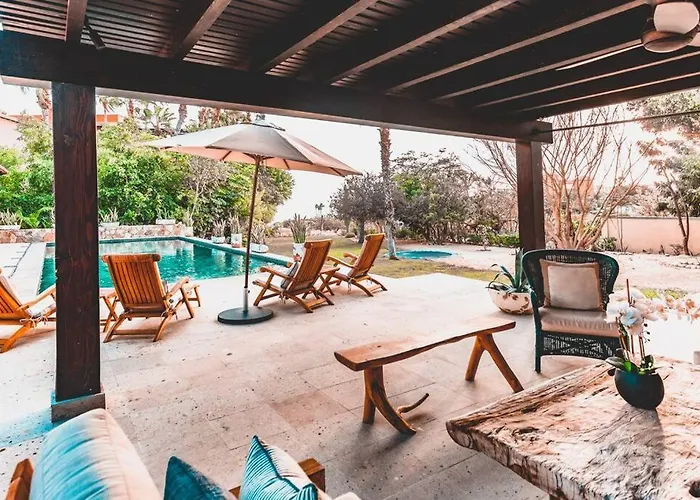 La Roca 8 Min Walking Distance To The *
